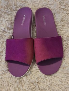Vionic Magenta Suede Slide Sandals Comfort Arch Support